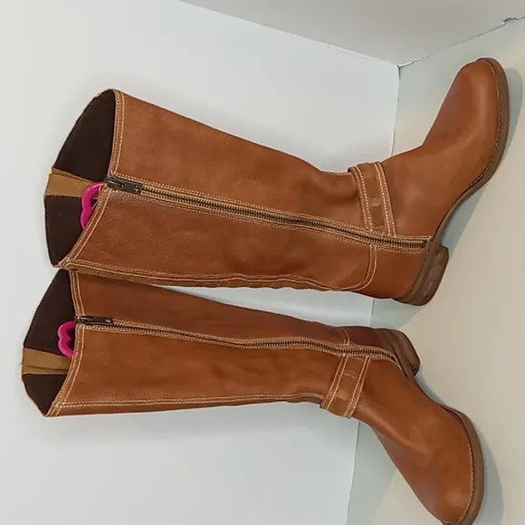 Timberland Savin Hill-Tall Leather Boots -w/ Zippers --British Tan - 7 women's