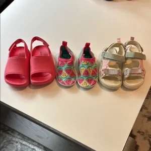 Toddler Girls Summer Sandals and Water shoes Size 5&amp;6