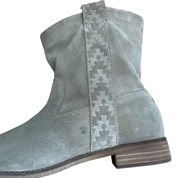 Toms Amphora Burnished Suede Boots