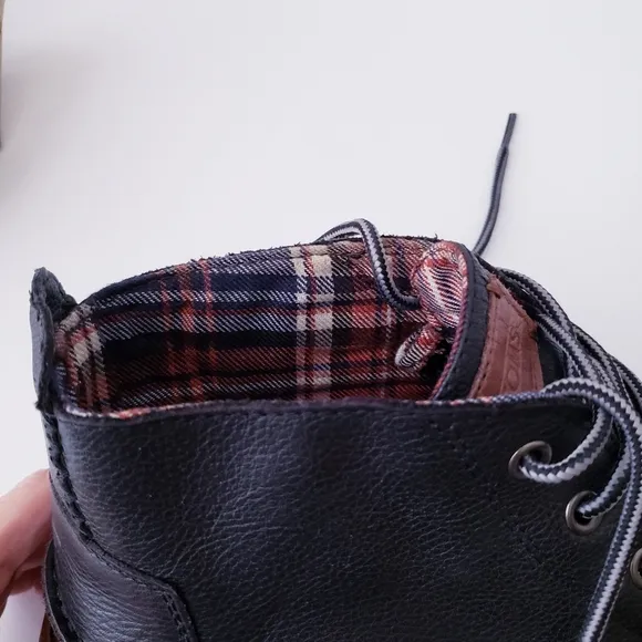 Toms Black Leather Lace-up Boots