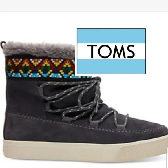 Tom's waterproof‎ suede alpine booties NEW