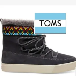 Tom's waterproof‎ suede alpine booties NEW