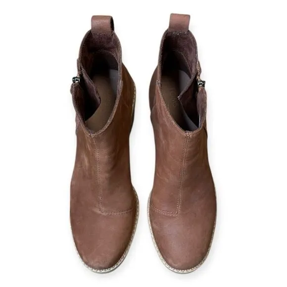 TOMS Women’s Dark Ember Oiled Nubuck Suede/Leather Zip Raven Wedge Ankle Booties