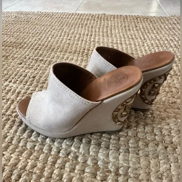 Tory Burch Beige Wedge Sandals with Tory Burch Beaded Detail on Heel Size 7.5