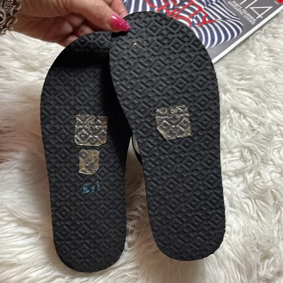 Tory Burch Leather strap Logo Wedge Flip Flops Sandals