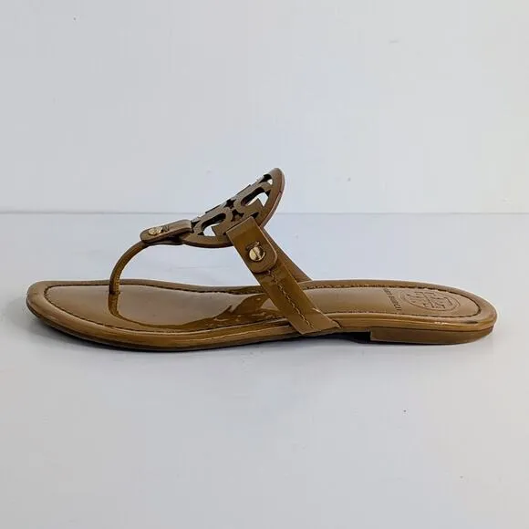 Tory Burch Miller Sandals Womens 7.5 Tan Patent Leather Flat Double T Logo Thong