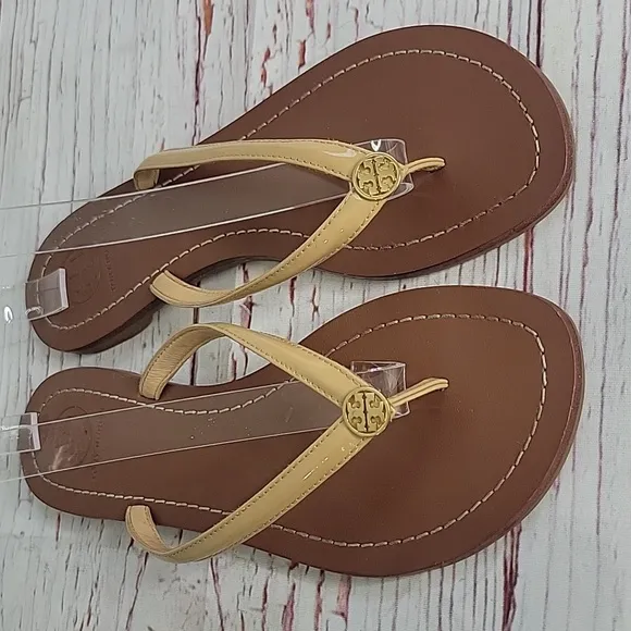 Tory Burch Terra Sun Beige Patent Leather Thongs Size 7