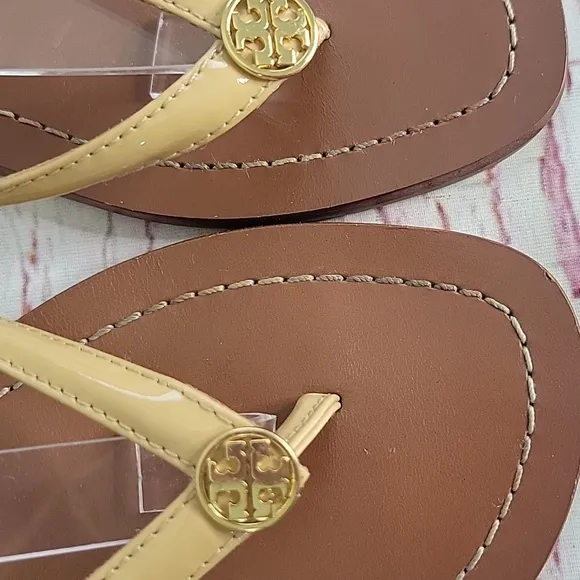 Tory Burch Terra Sun Beige Patent Leather Thongs Size 7