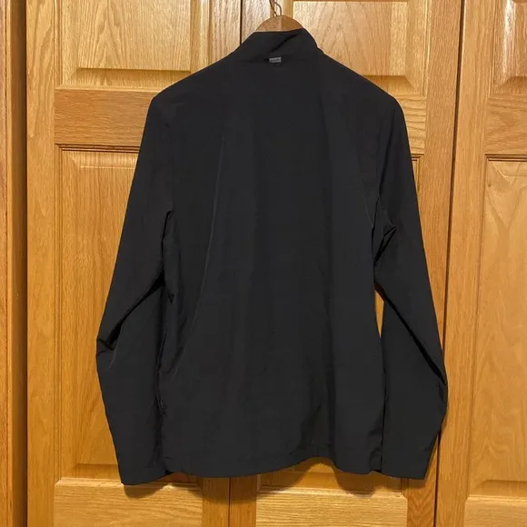 Travis Mathew full zip lightweight jacket mens size small Like New golf casual