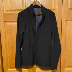 Travis Mathew full zip lightweight jacket mens size small Like New golf casual