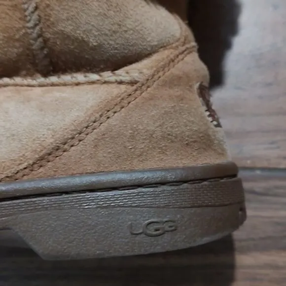 UGG 7 camel leather sheepskin fir lining booties short