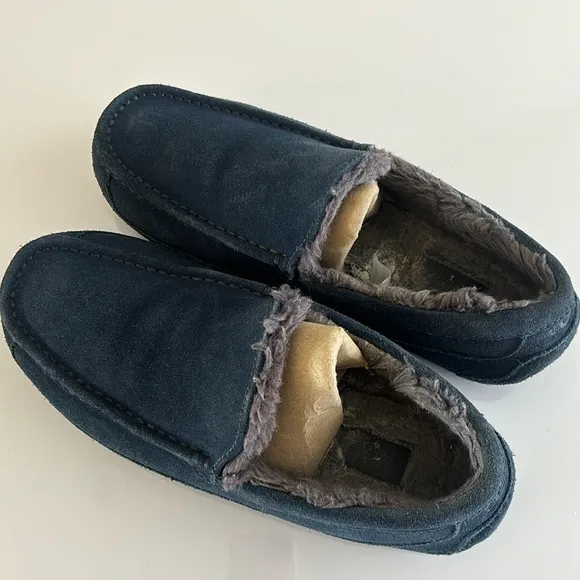 Ugg Ascot Slipper Size 10