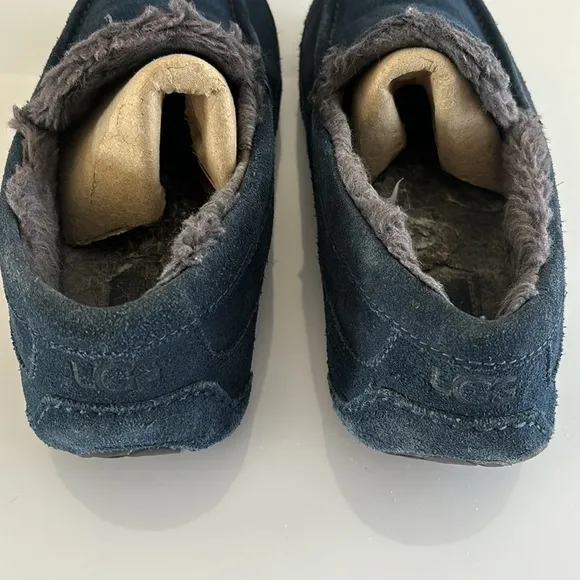Ugg Ascot Slipper Size 10