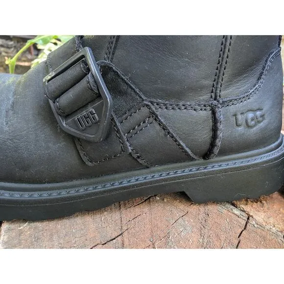UGG Ashton Short Weather black leather ankle boots girls size 2