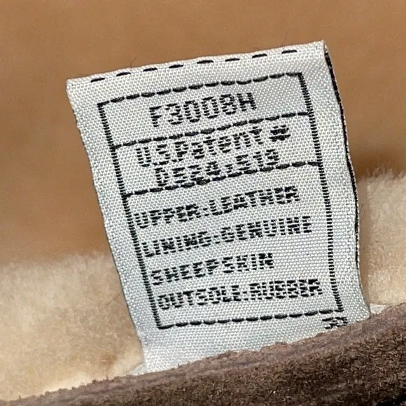 UGG Australia Cargo III 3 Tall Boots Brown Buckle Side Zipper size 5 Style #5132