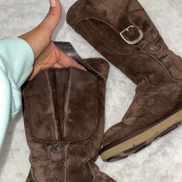 UGG Australia Cargo III 3 Tall Boots Brown Buckle Side Zipper size 5 Style #5132