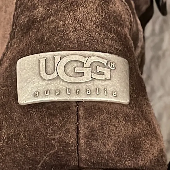 UGG Australia Cargo III 3 Tall Boots Brown Buckle Side Zipper size 5 Style #5132