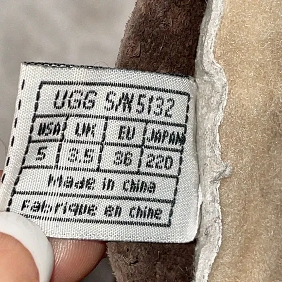 UGG Australia Cargo III 3 Tall Boots Brown Buckle Side Zipper size 5 Style #5132