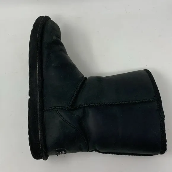 UGG Australia Classic Leather Short Boots