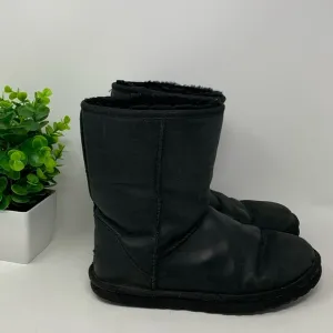 UGG Australia Classic Leather Short Boots