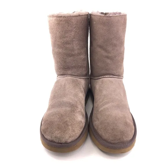 UGG Australia Classic Short Zip Sheepskin Winter Boots 10