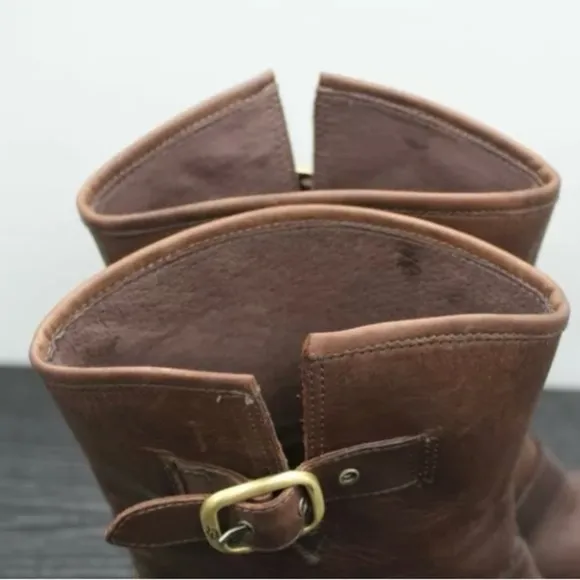 UGG Australia Frances Women’s Brown Leather Two Buckle Short Size   NWOT