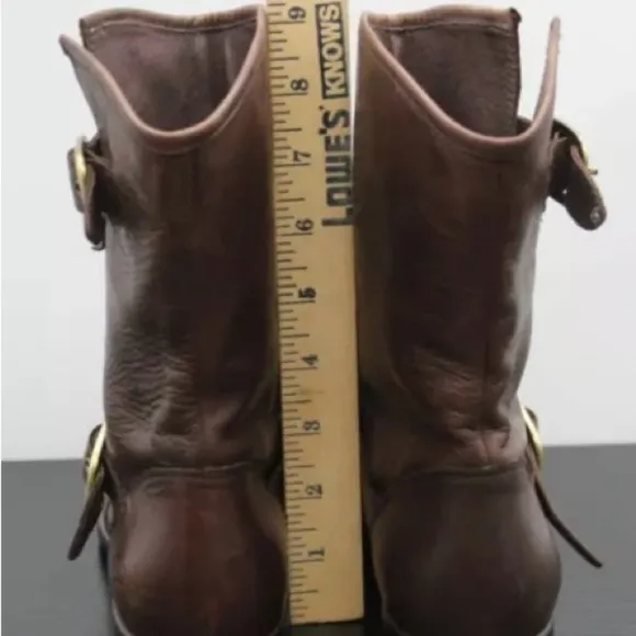 UGG Australia Frances Women’s Brown Leather Two Buckle Short Size   NWOT
