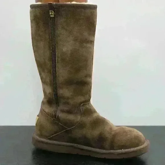 UGG Australia SN 1895 Women’s Brown Suede Boots