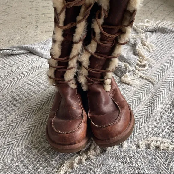 UGG Australia Women’s Tularosa Aztec Boots Tall Brown Leather Sz 10 Sherpa Lined