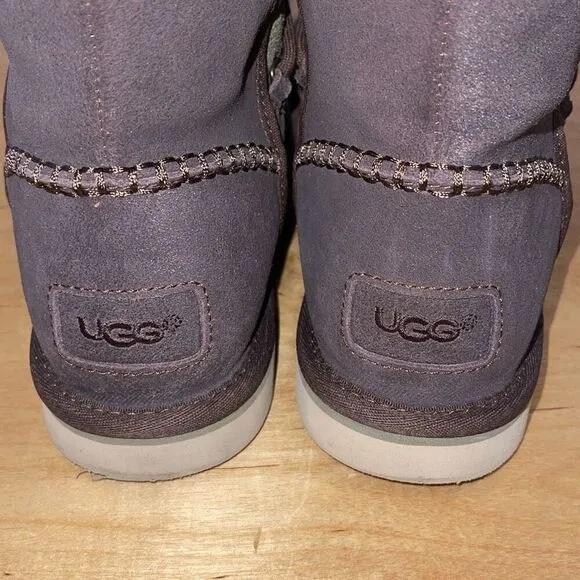 UGG AUSTRALIA LODGE CHOCOLATE/OLIVE GREEN SHEEPSKIN SUEDE BOOTS SIZE 5 US