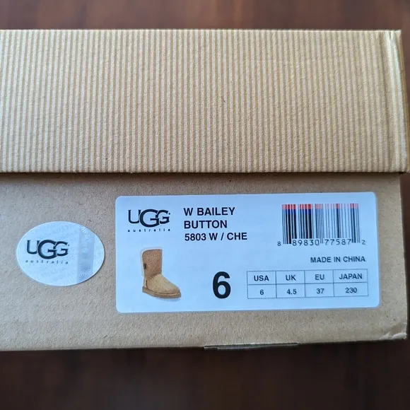 UGG bailey button short boot chestnut 6 6.5