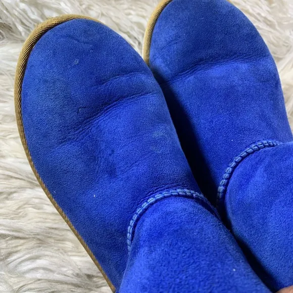 UGG Bailey Button Short Boot