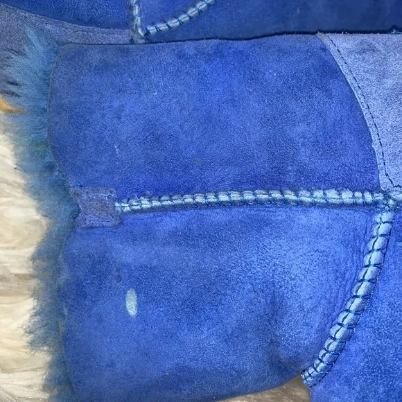 UGG Bailey Button Short Boot