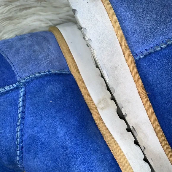 UGG Bailey Button Short Boot
