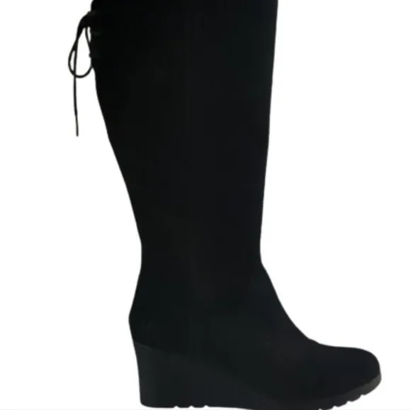UGG BLACK SUEDE TALL WEDGE BOOTS EUC SIZE 6