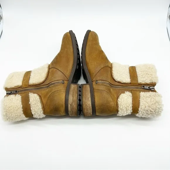 UGG Blayre Short Boots Women's 8 Suede Sherpa‎ Lined Buckle