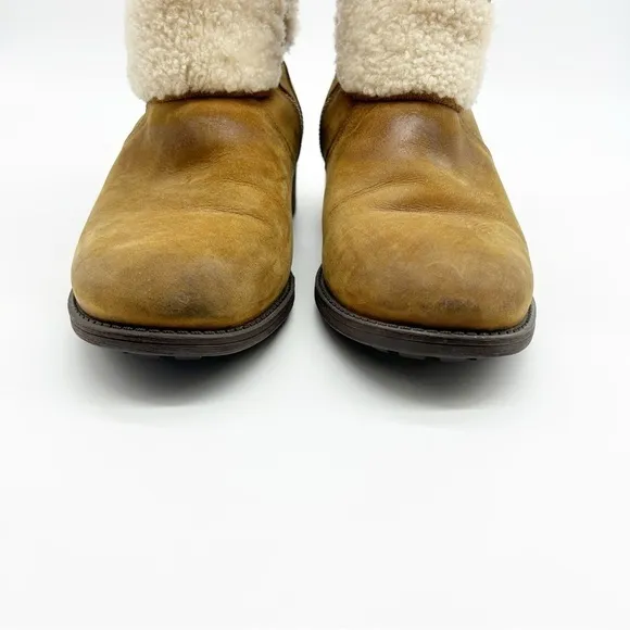 UGG Blayre Short Boots Women's 8 Suede Sherpa‎ Lined Buckle