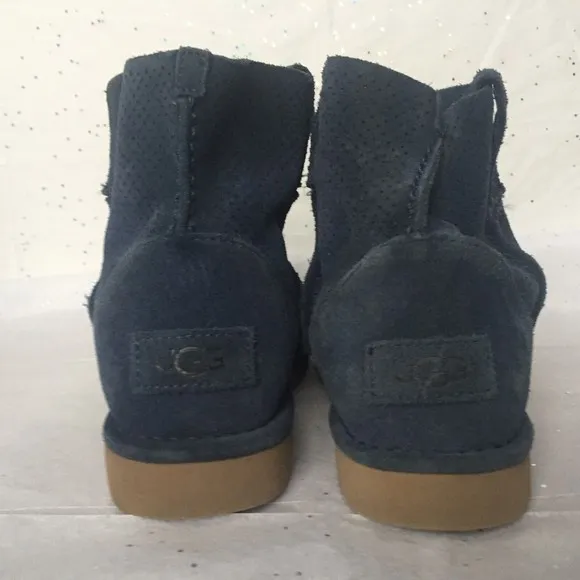 Ugg Blue Suede Perforated Mini Short Ankle Boots - Size 7 Unlined Rubber Sole