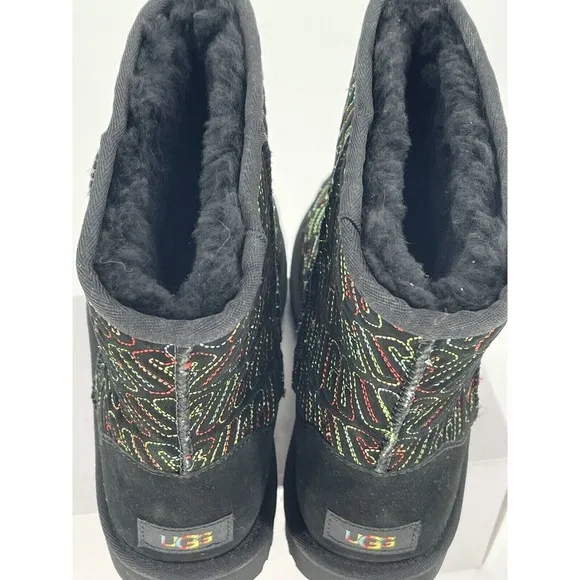 Ugg Boots Women Size 6 Black Rainbow Stitch Classic II Short Suede New