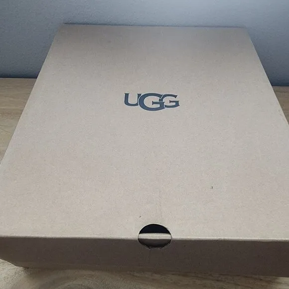UGG Classic Pink Short Sequin Boots Womens Sz 10 | NEW w/ Box