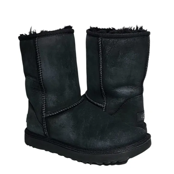 UGG Classic Short II Black  Shearling Lined ‎ Ankle Boots Women’s Size 7