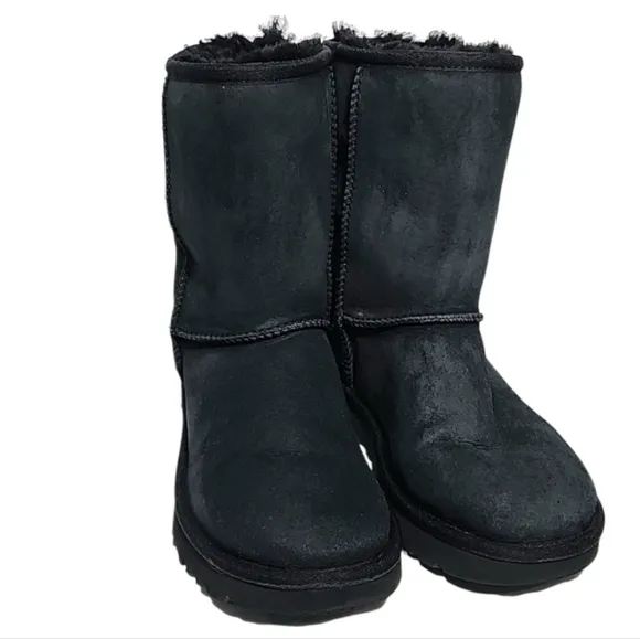 UGG Classic Short II Black  Shearling Lined ‎ Ankle Boots Women’s Size 7