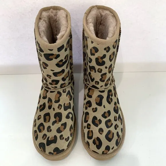 UGG Classic Short II Booties Leopard Print Suede Beige Boots Size 7 NEW