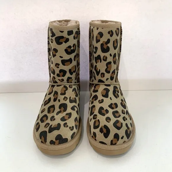 UGG Classic Short II Booties Leopard Print Suede Beige Boots Size 7 NEW