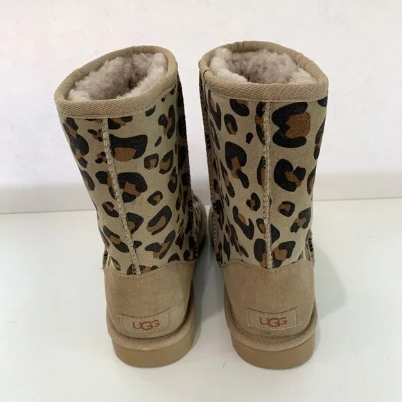 UGG Classic Short II Booties Leopard Print Suede Beige Boots Size 7 NEW
