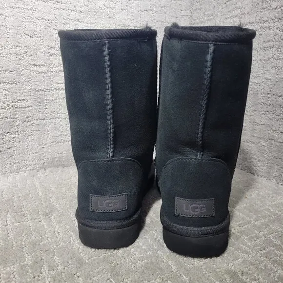 UGG Classic Short II Women's Size 8 US Black Suede Shearling Boots 1016223