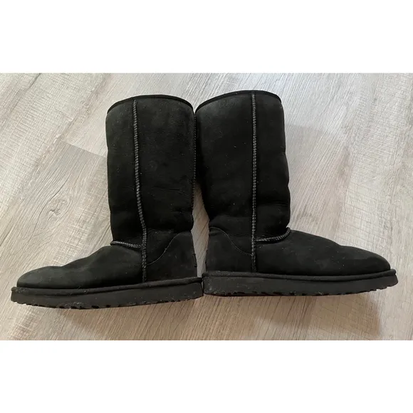 UGG classic tall black boots size 8