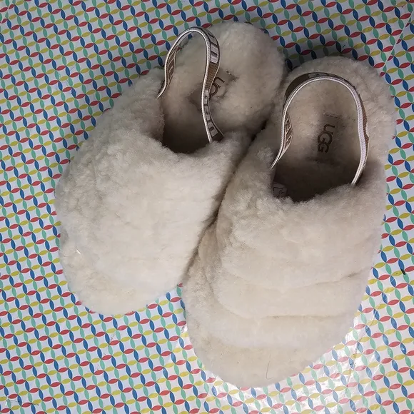 UGG Cream Sandals Plush Slip-On Comfort