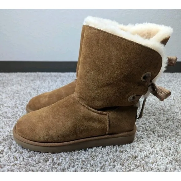 UGG Customizable Bailey Bow Short Boots Women's 8 Chestnut Bow