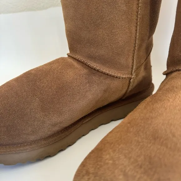 UGG Daelynn Short Bow Suede Chestnut  Boots